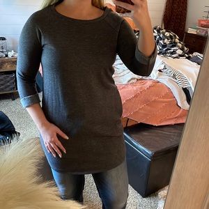 Dark gray sweater with pockets